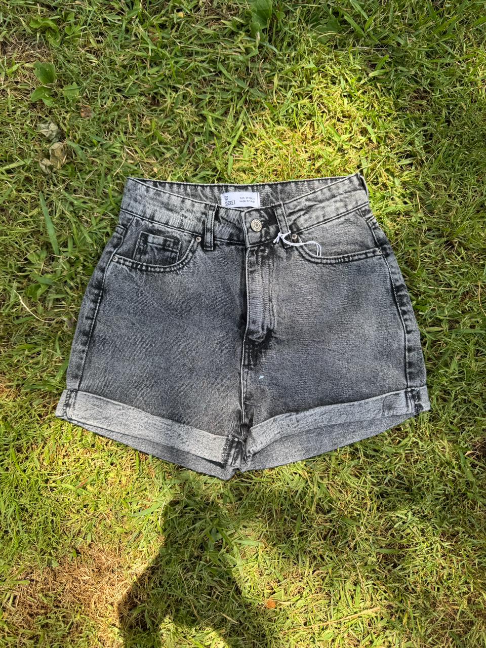 Short Jeans